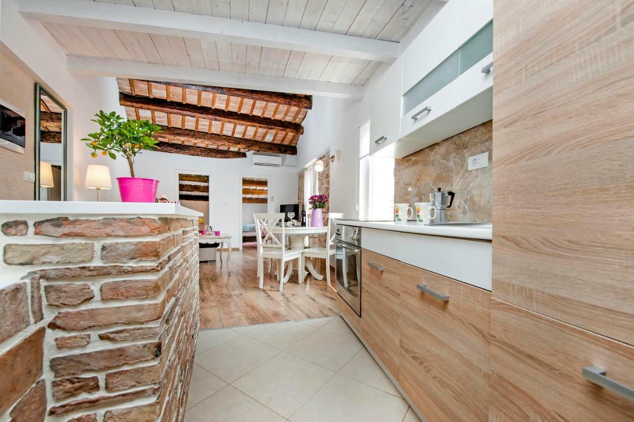 Apartment Casa Alek 罗维尼 外观 照片
