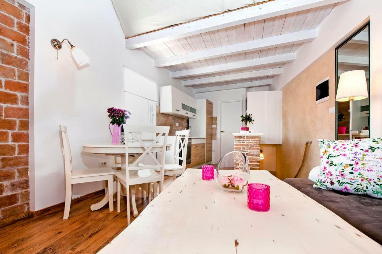 Apartment Casa Alek 罗维尼 外观 照片