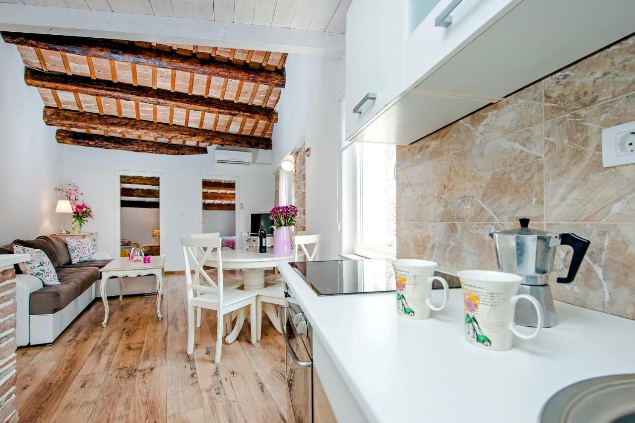 Apartment Casa Alek 罗维尼 外观 照片